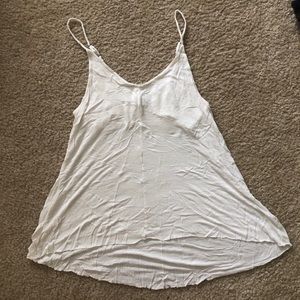 AE white flowy tank